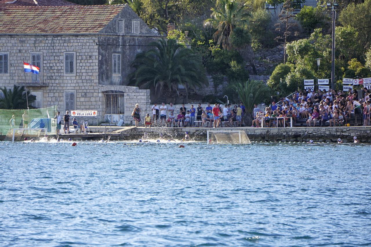 Apartments Vela Luka Bagian luar foto