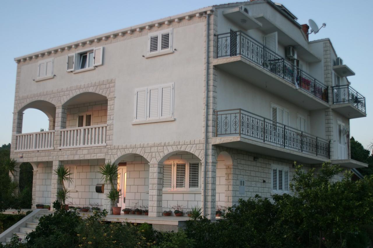 Apartments Vela Luka Bagian luar foto
