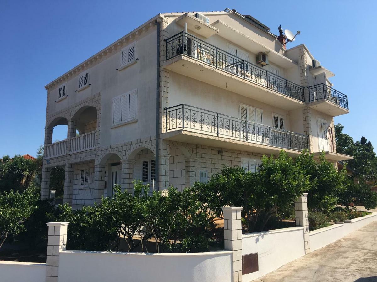 Apartments Vela Luka Bagian luar foto