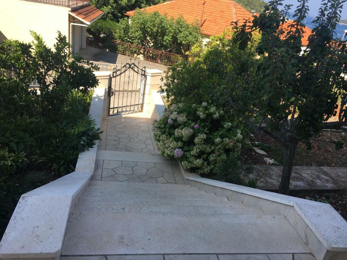 Apartments Vela Luka Bagian luar foto